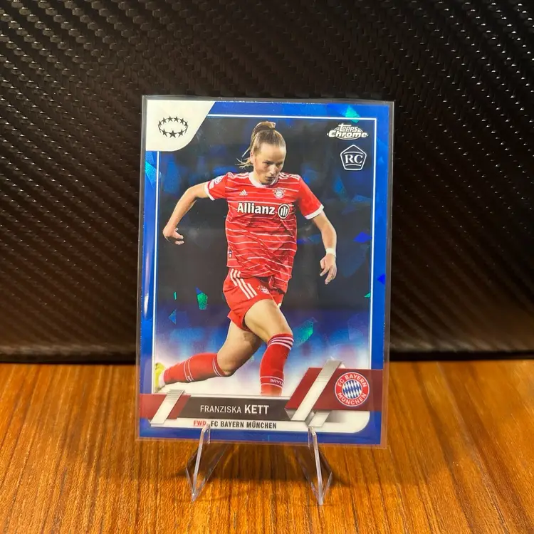 Franziska Kett 22/23 Topps Chrome Sapphire UWCL
