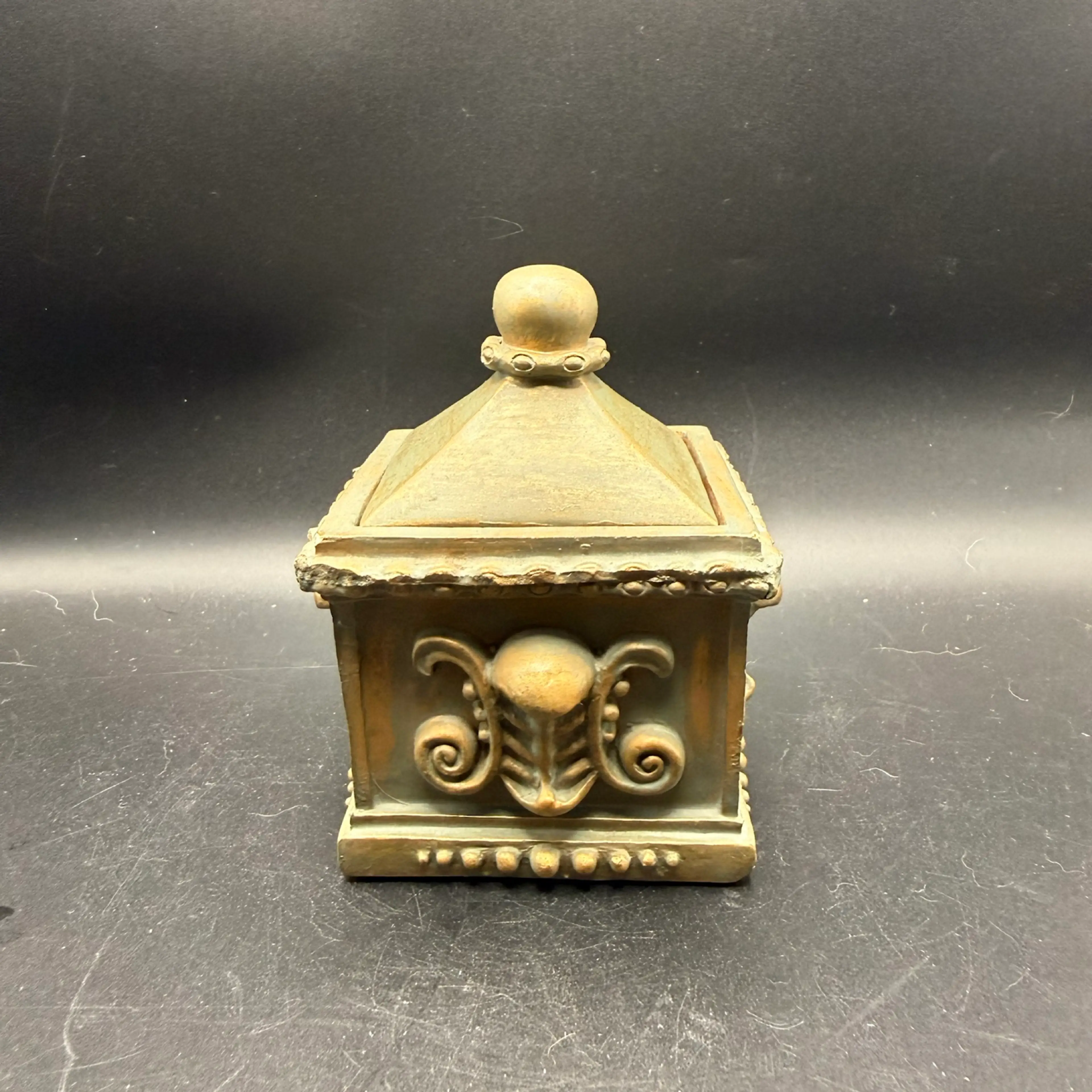 Image 2 of 6