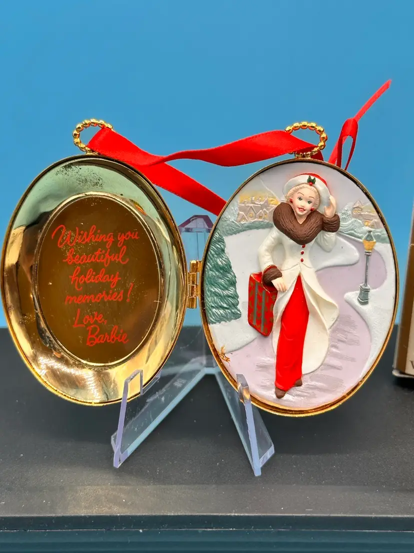 1997 Victorian Christmas Collection Barbie Locket Hallmark Ornament. 4”.