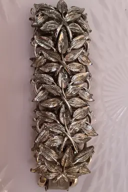 Vintage CORO Pegasus Silver-tone Leaf Motif Hinged Bracelet