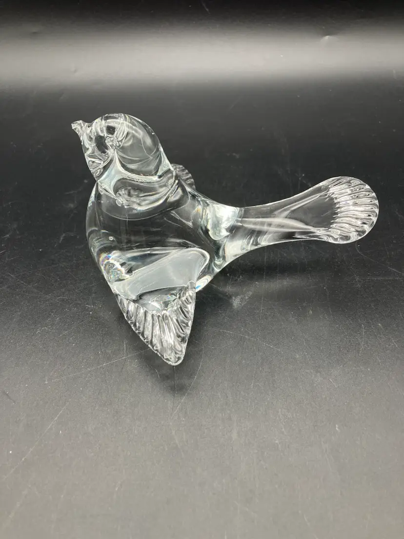 BIN - Clear Art Glass Bird With Polished Bottom 5.25”