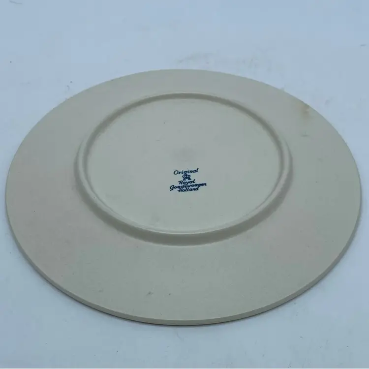 Royal Goedewaagen Delft Blue "Die Weinlese" (Grape harvest Or Vintage) decorative plate 6.5”