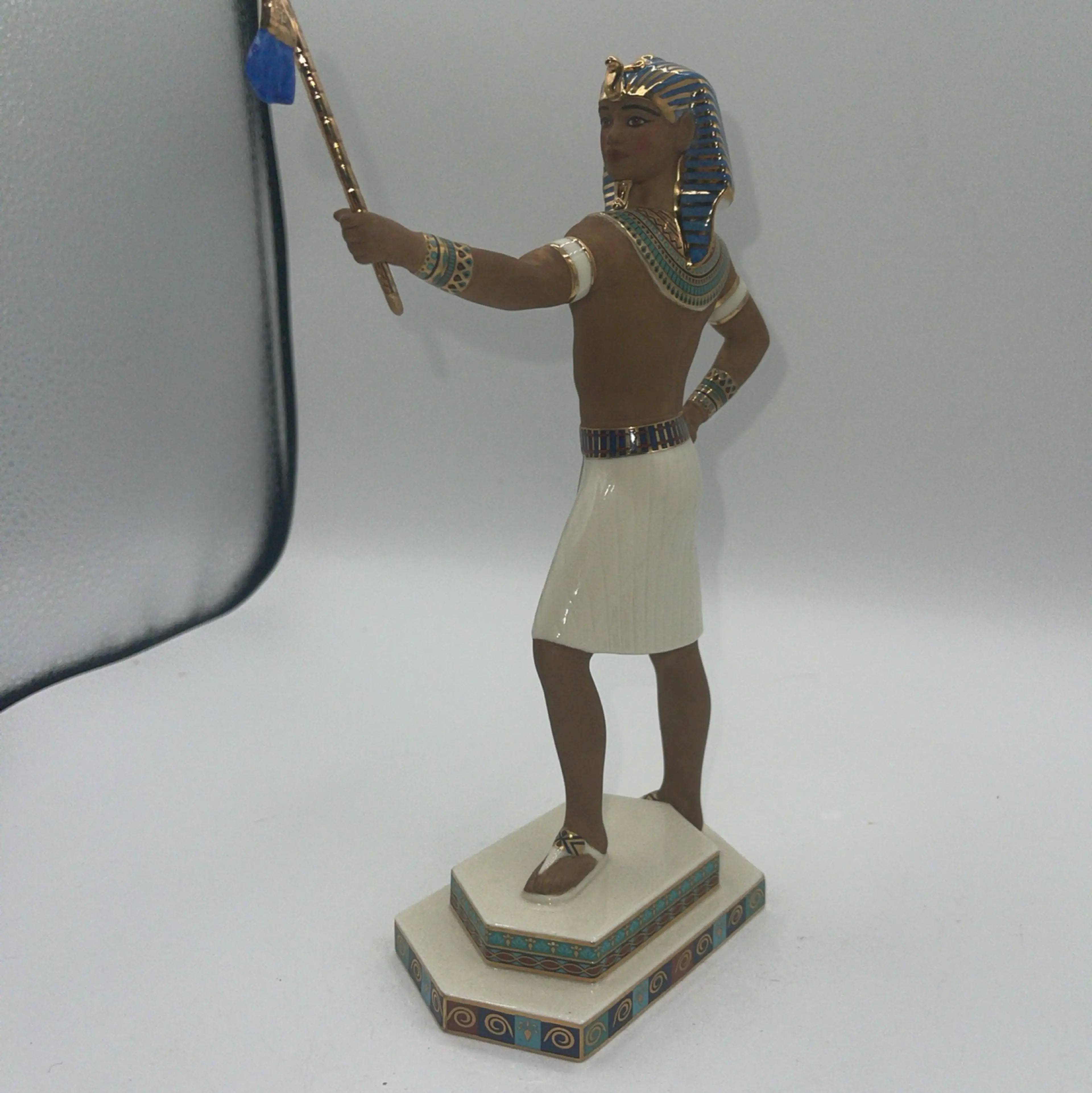 Image 4 of 9