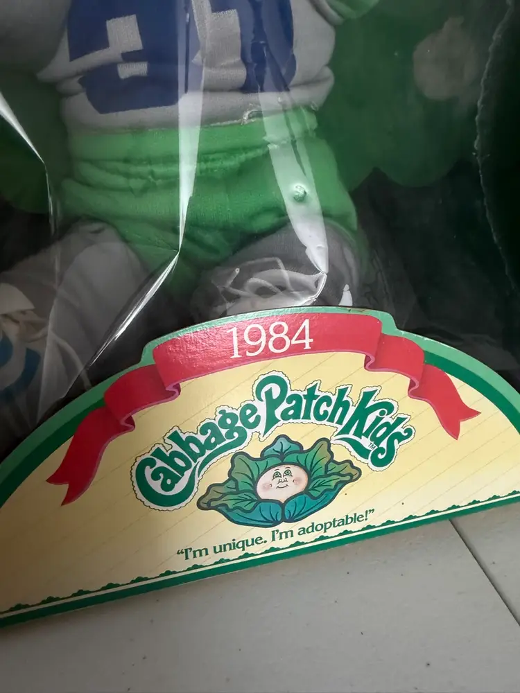 1984 Cabbage Batch Boy In Box- Box Has Wear