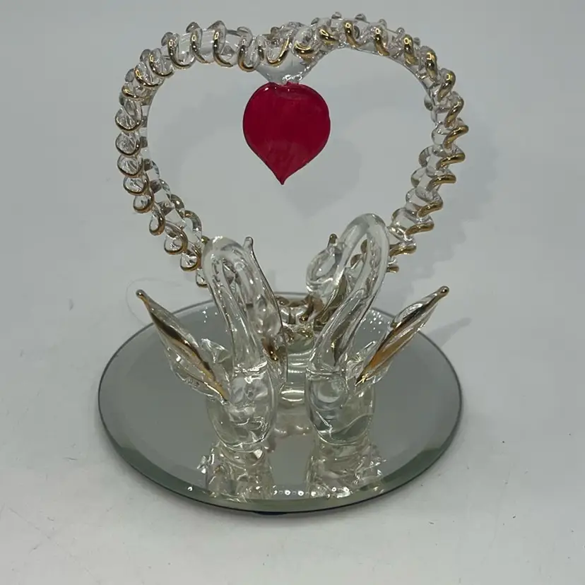 Spun Glass Swans With Heart On Mirror 3.25”