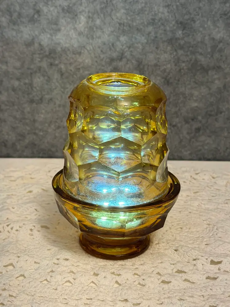 **PICK OF THE WEEK – $1 START ✨
Vintage Viking Amber Fairy Light – Honeycomb