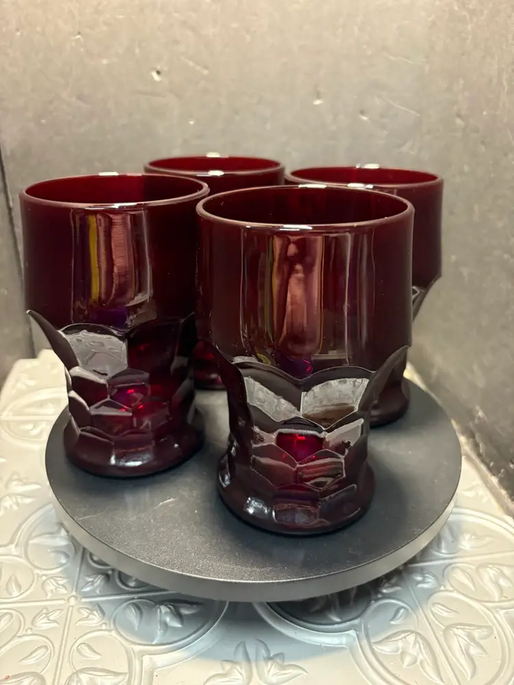 Vintage Set of 4  Viking Georgia Honeycomb Red Tumblers Glasses 5”Christmas Red