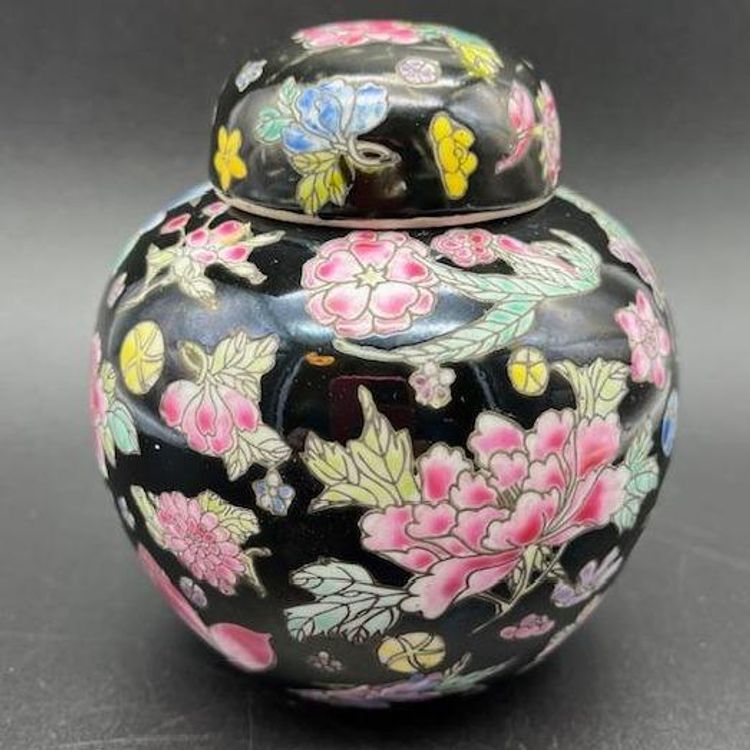 Vintage Chinese Porcelain Famille Ginger Jar Black Floral - 5" tall #42