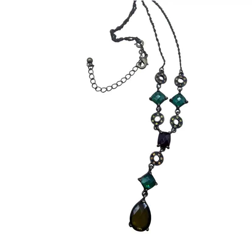 Vintage Green Avon Necklace.