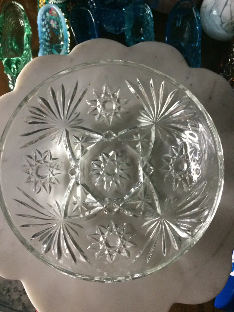 Vintage Anchor Hocking Star of David Candy Dish 7 1/4" wide x 2" tall.