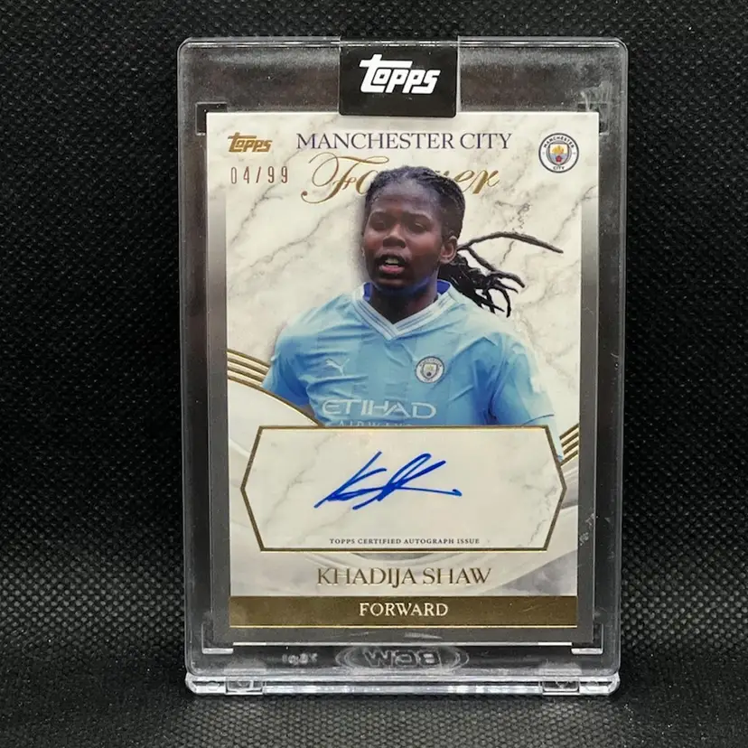Khadija Shaw 2023/24 Topps Manchester City Forever Autograph 04/99 Soccer Card