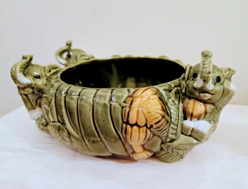 Vintage 3 Elephant Majolica Planter w Trunks Up Green Centerpiece Glazed Bowl 3D