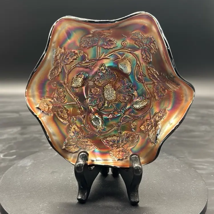 Millersburg Blackberry Wreath Bowl, Amethyst