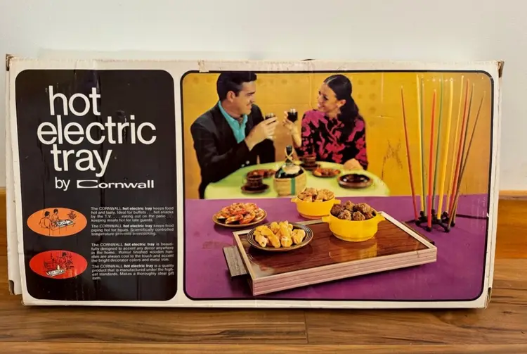 Vintage Hot Electric Tray by Cornwall  Model 1418 Avocado Original Box, Works