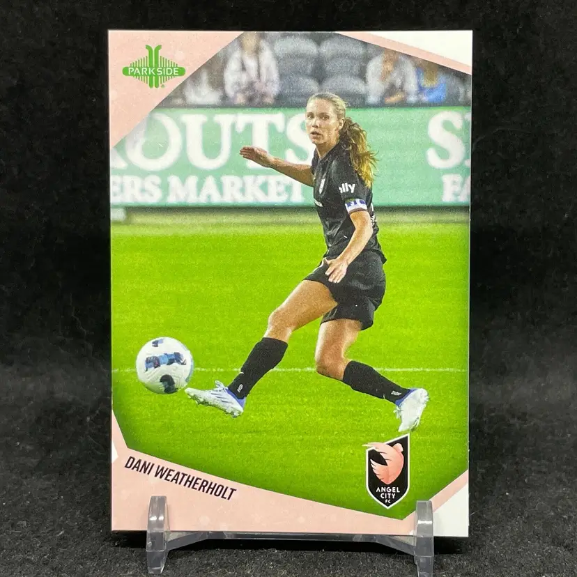 Dani Weatherholt 2022 1st ANGEL CITY Team Set Soccer Card Limited Edition /2022