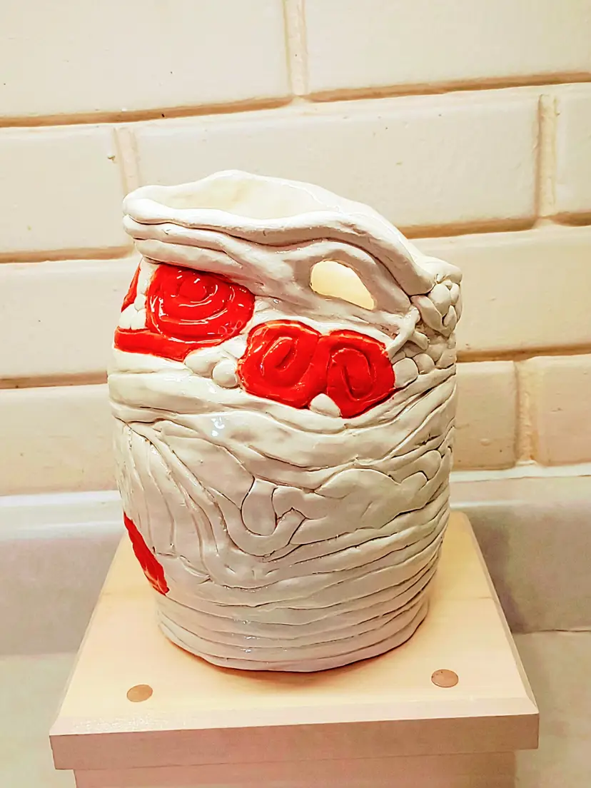 VINTAGE RED AND CREAM FLOWER COILED CLAY HANDMADE SIGNED UNIQUE GLAZED VASE