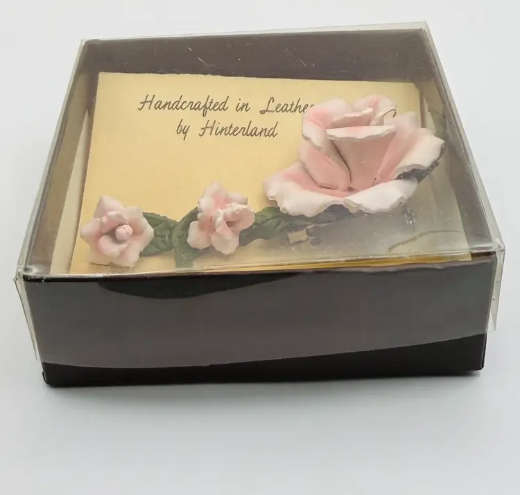 Retro Brooch & Earrings Box Set Hinterland NY Leather Designs Jewelry MCM Pink