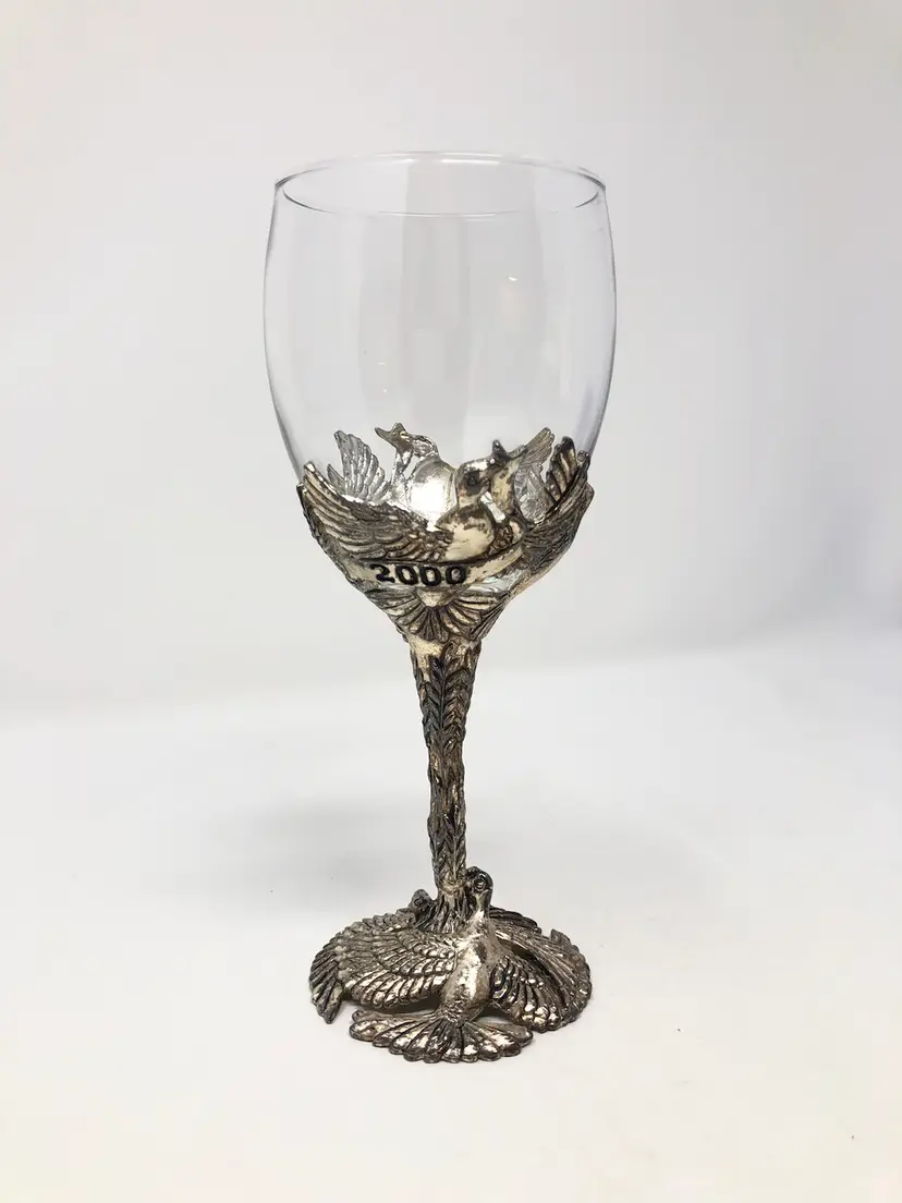 Arthur Court Turn of the Century Wine Glass