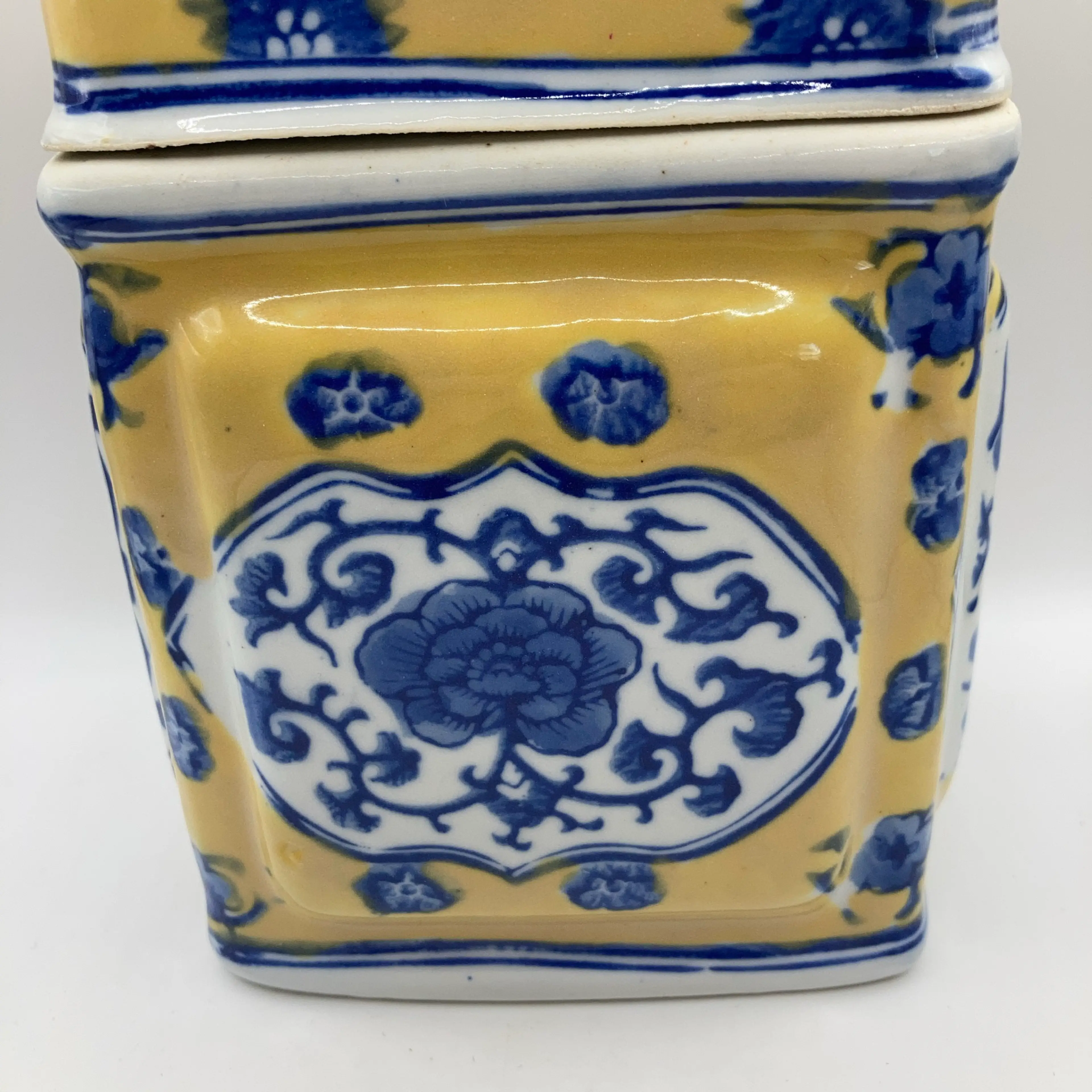 Image 2 of 18