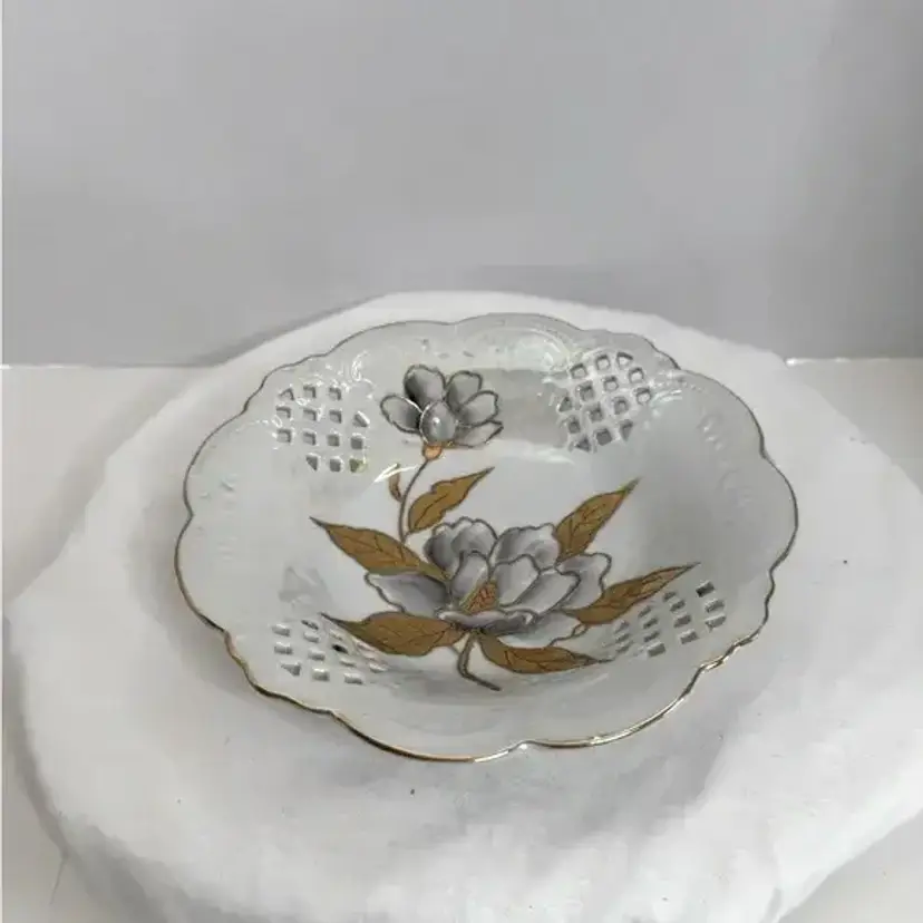 Hand painted Porcelain Opalescent Scalloped Bowl with Gold Rim.