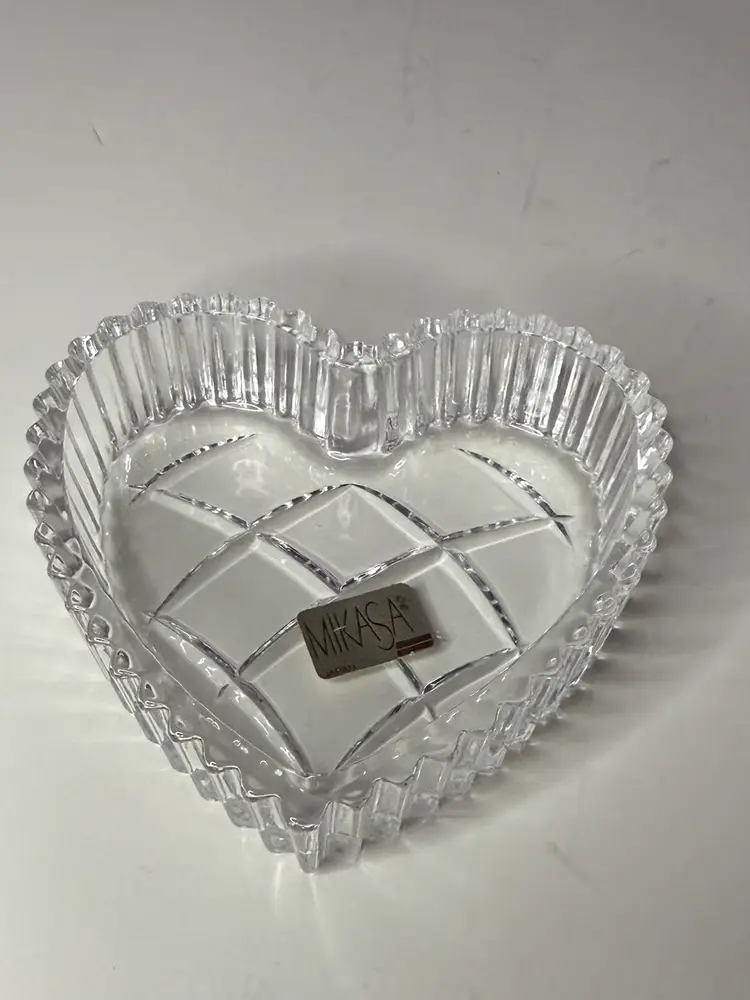 Romantic Mikasa "Tender Love" Lead Crystal Heart Trinket Box w/ Lid, Germany/Japan (4")