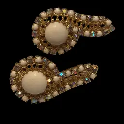 Hobe Clip-on Earrings