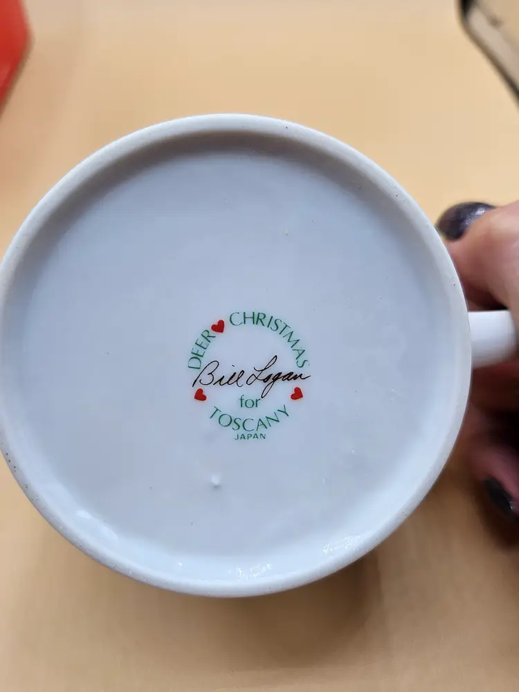 4 Toscany Vintage Deer Kissing Christmas Mugs,  w/Box, By Bill Logan, Japan