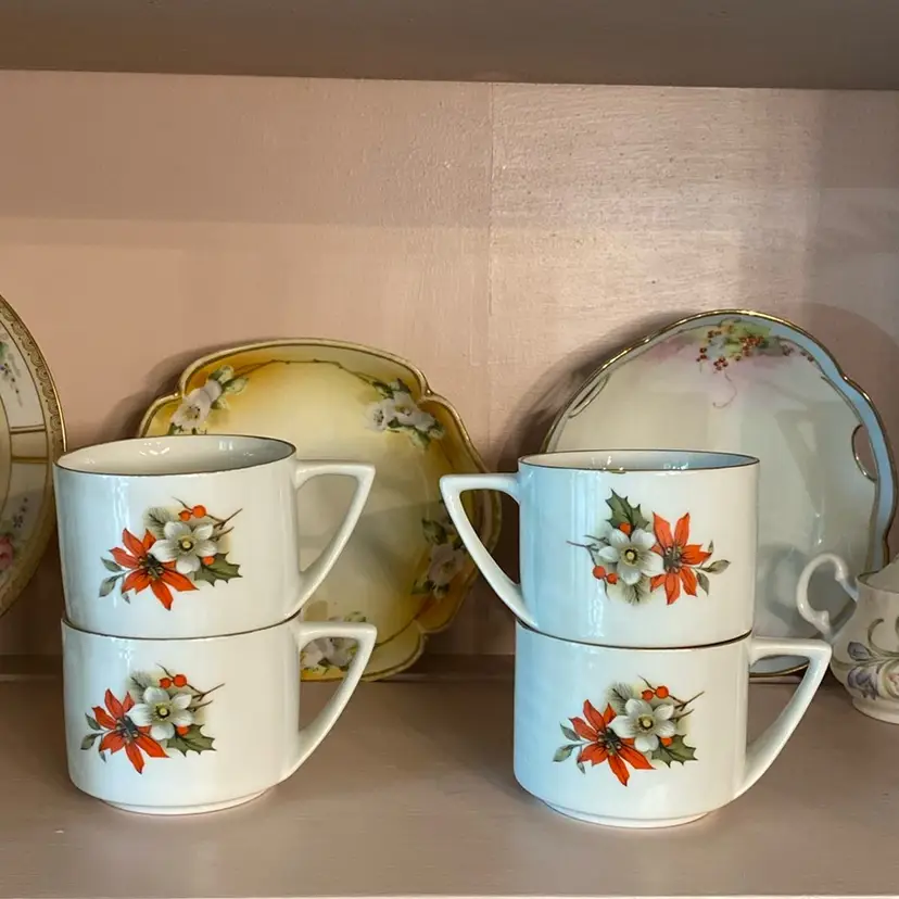 Vintage Set of four porcelain poinsettia cups with gold rim-READ