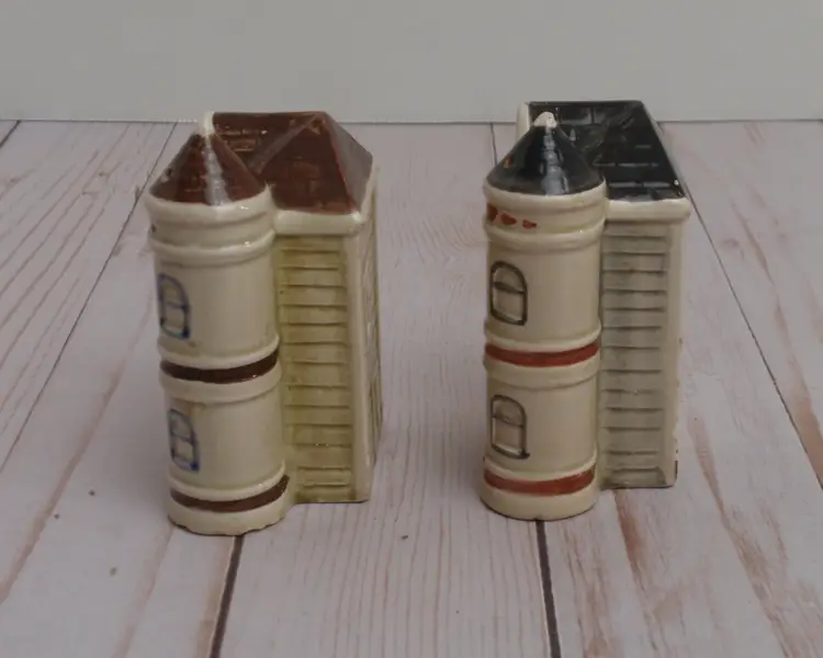 1980s Vintage OTAGIRI Japan Hand Painted Victorian Houses Salt & Pepper Shakers