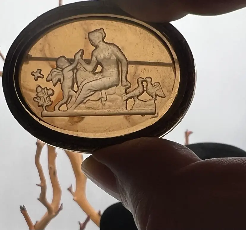 Vintage Cameo Reverse Cut Amber Glass Brooch 2” Venus And Cupids