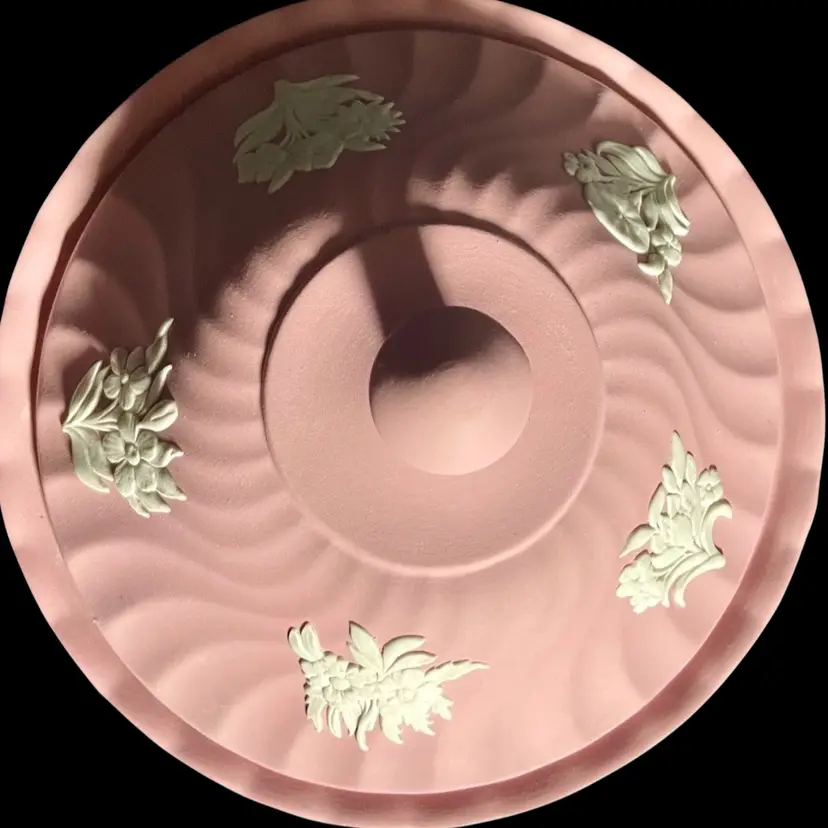 Wedgwood Pink Jasperware Powder Dish and Lid Fluted