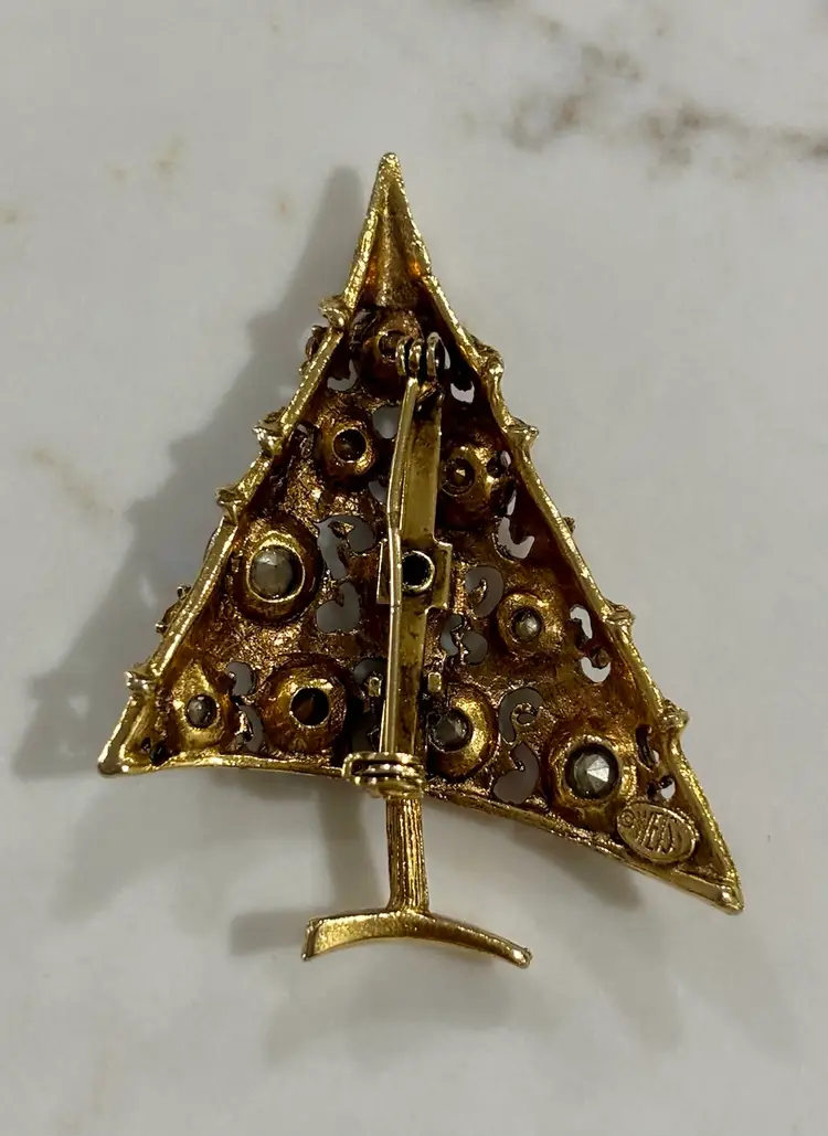 Vintage Weiss Christmas Tree Brooch – Multicolor Rhinestones – Gold Tone – Excellent Condition