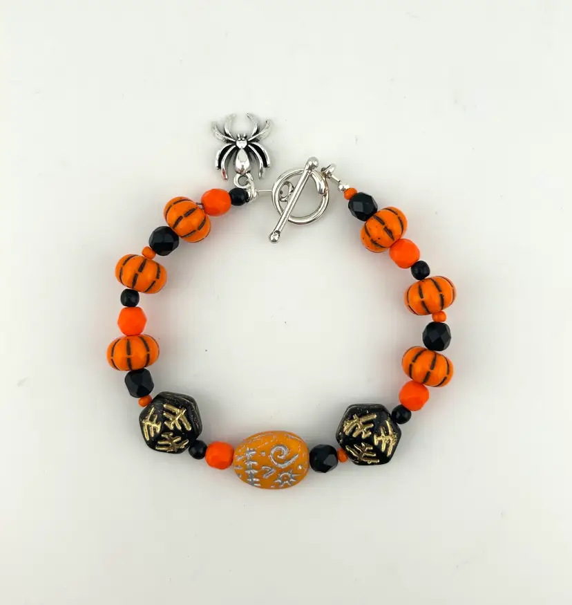 Silver Tone Glass Bead Halloween Bracelet 7”