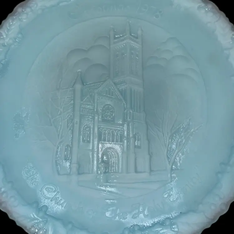 Christmas 1978 Fenton, The Church Of Holy Trinity Blue Satin Glass Collector 8” Plate