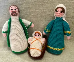 Hand Knitted Crochet Holy Family Christmas Joseph Virgin Mary Baby Jesus Manger