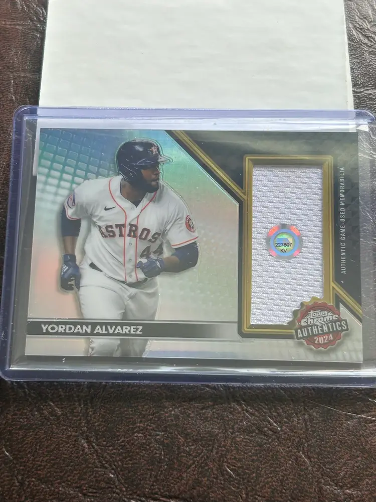 2024 Topps Chrome Authentic Yordan Alvarez