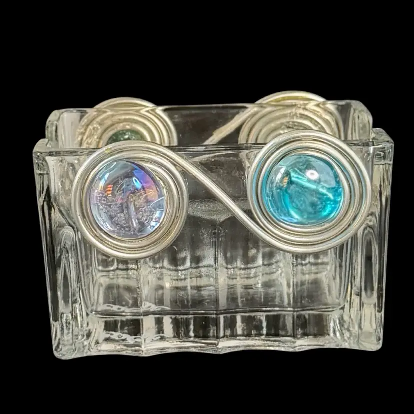 Modern Clear Glass Sugar Packet-Sweetener Holder Metal Swirls & Colored Glass Accents Signed
2” T x 3.5” L x 2.5” W