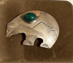 Navajo G. Smith Heartline Bear Brooch Sterling Silver & Malachite Native American