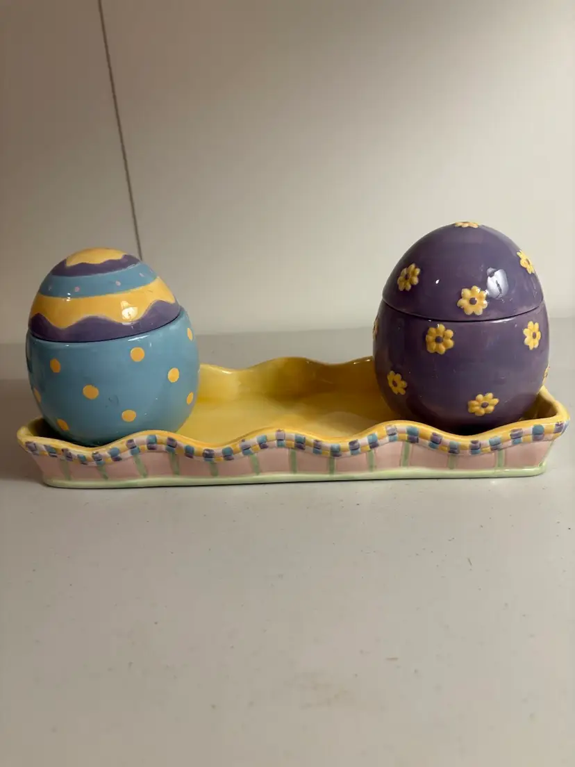 Debbie Mumm Spring Condiment Serving Set with a two-egg tray and two egg-shaped condiment bowls.