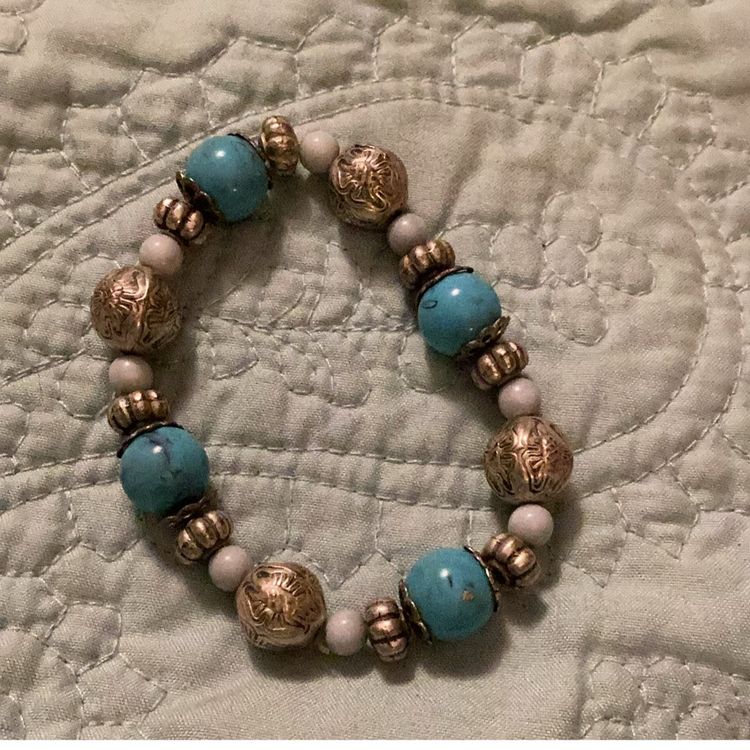 Stretch Blue Silver White And Gold Stretch Bracelet