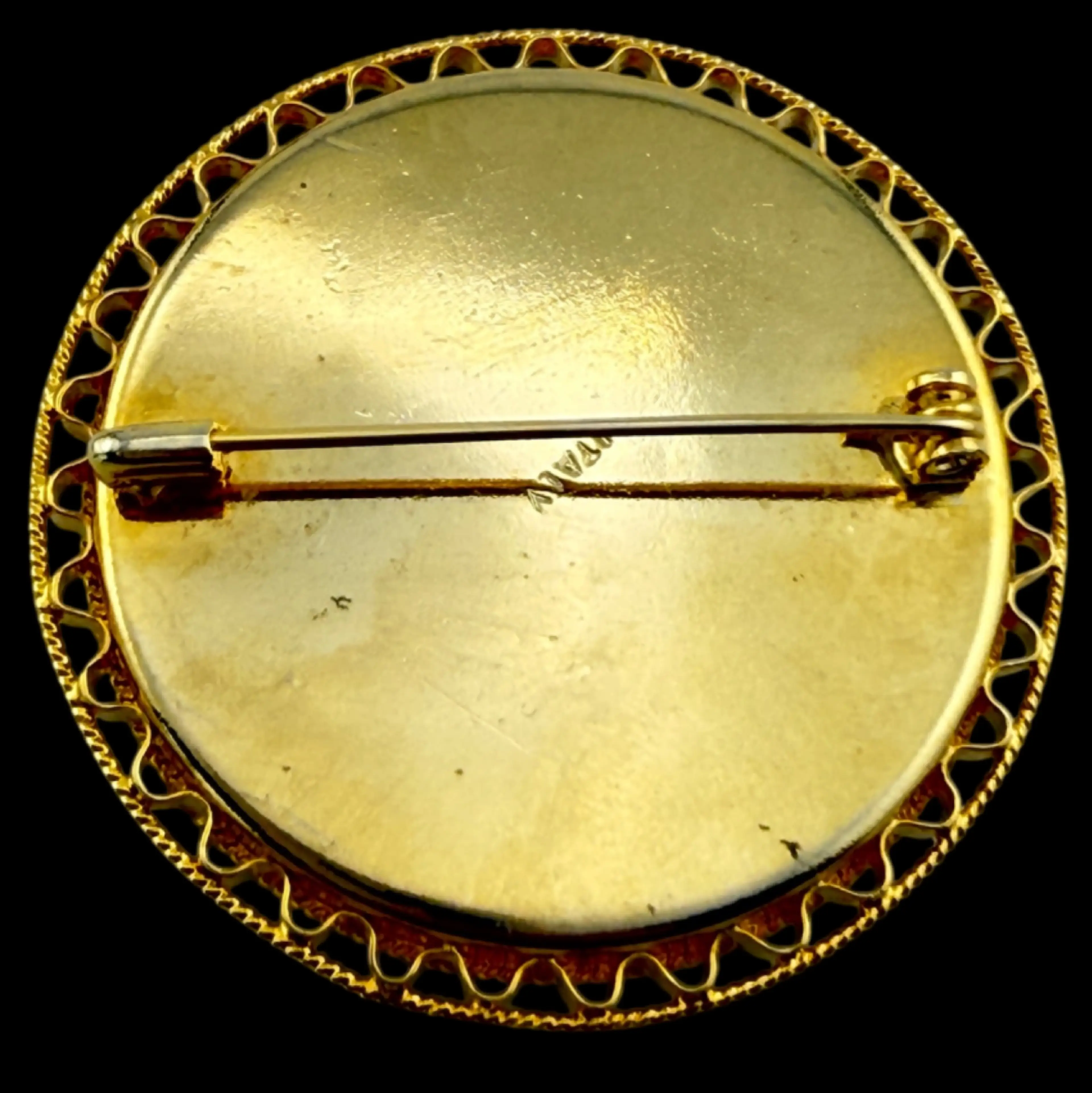 Image 3 of 4