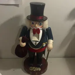 #03 - Charity Auction Mr Moneybags “Commonwealth” Nutcracker Village Nutcracker