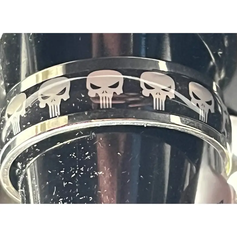 Stainless Steel Ring As Pictured Size 11.5