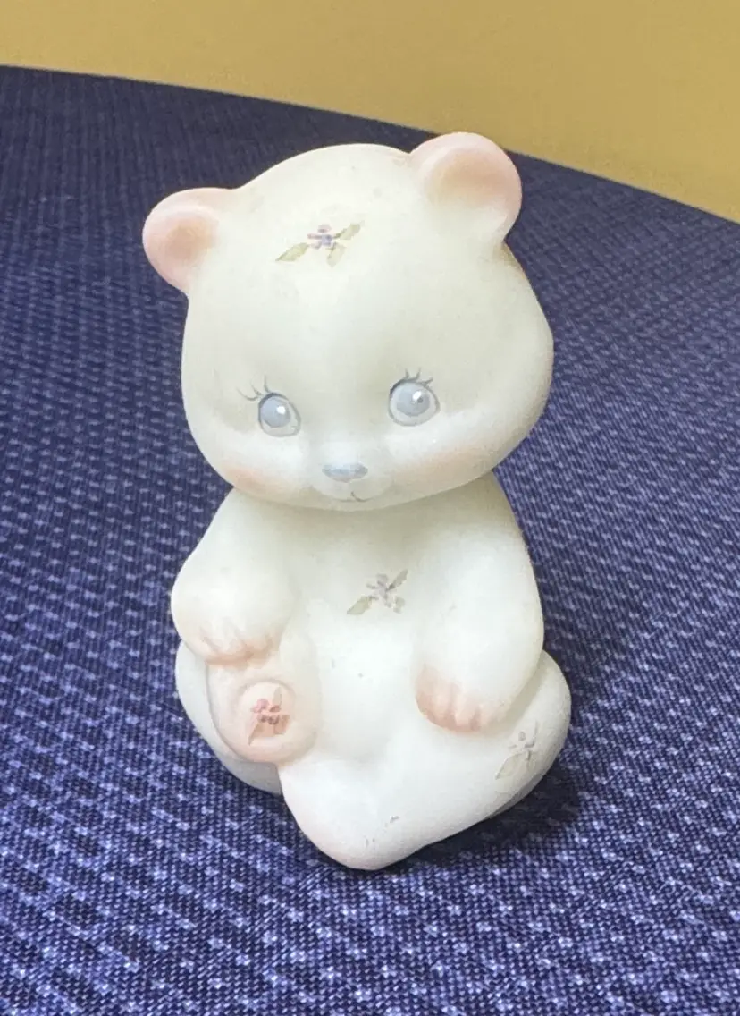 FENTON Art Glass Berries and Blossoms Hand Painted Bear, Signed 3.5" tall