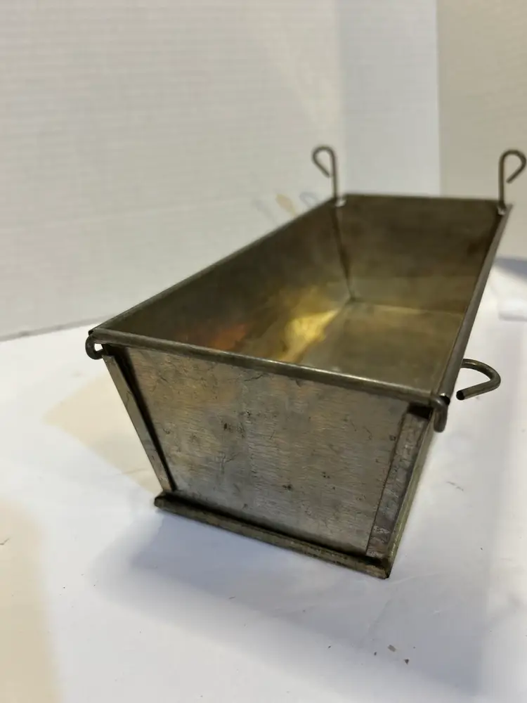 Vintage Bread Pan Tin