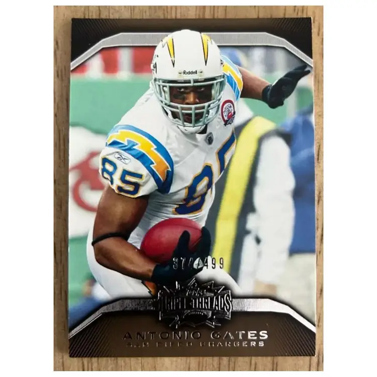 2010 Topps Triple Thread Chargers Football #7 Antonio Gates 374 /499 ~ HOF