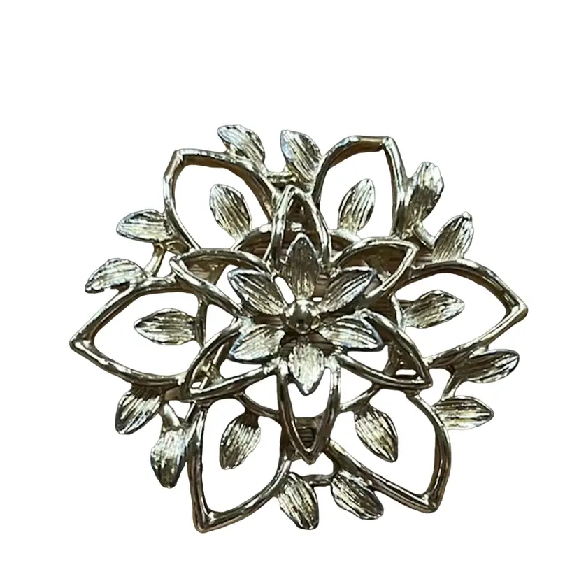 Sarah Coventry Floral Leaf Gold Tone Vintage Brooch Signed