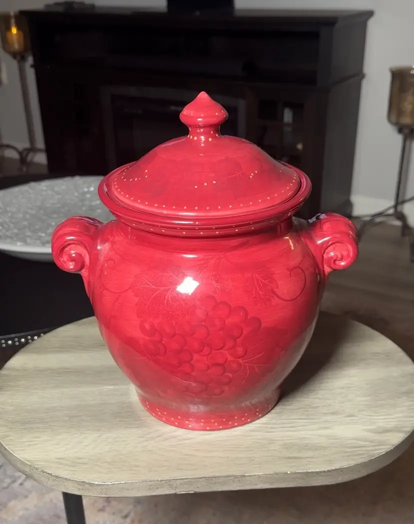 Pier 1 Cookie Jar Burgundy Earthenware Grapes Leaves Hand Painted Canister 12”