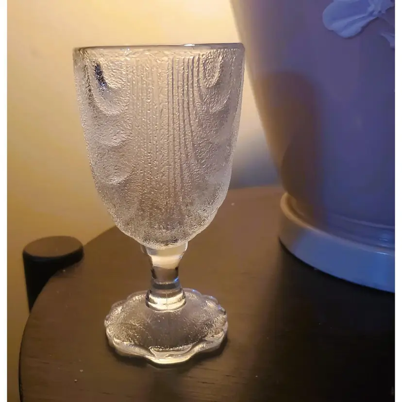 A Glass from the Past!!! Vintage ANCHOR HOCKING Pressed Glass Clam Shell Juice Goblet.