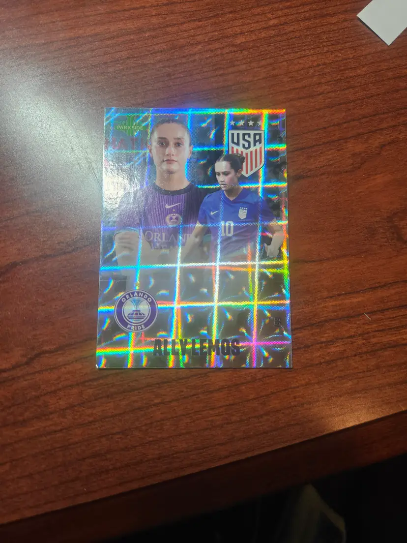 Ally Lemos /99